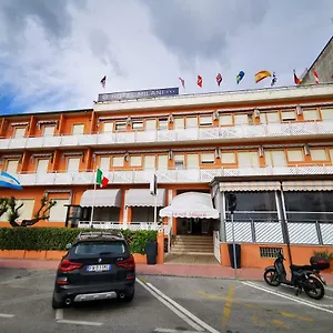 https://hotel-milani.it-tuscanyhotel.com